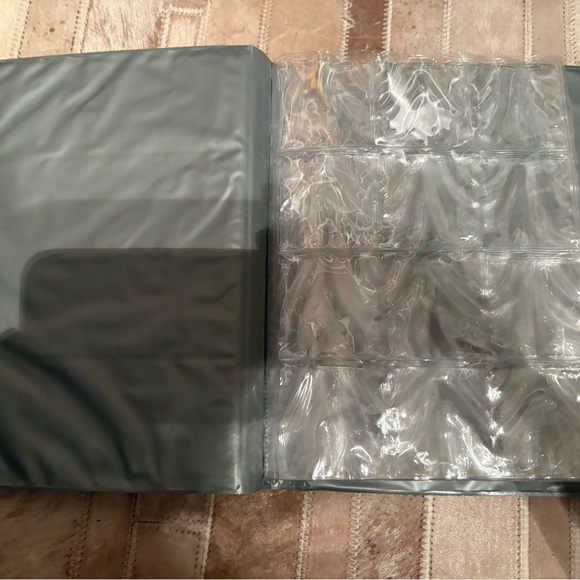 StickerBeans Collector Book - Picture 3 of 3